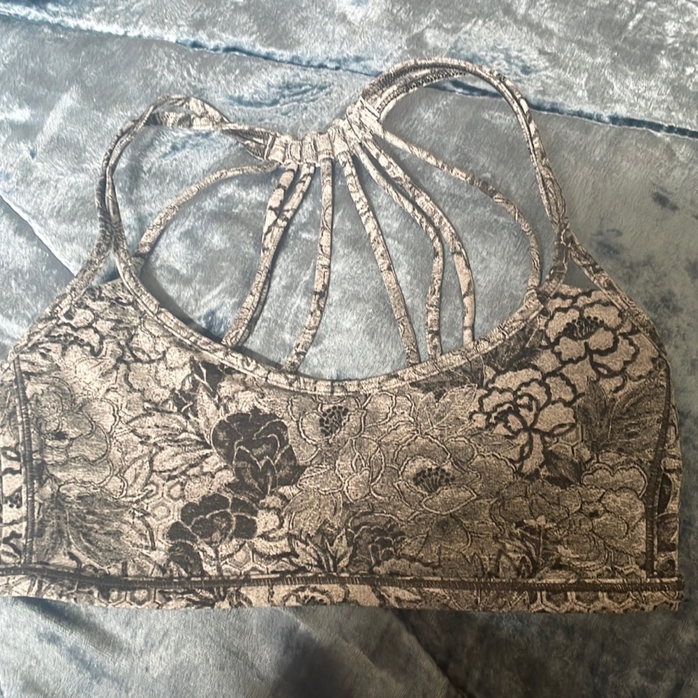 black flower pattern lulu bra